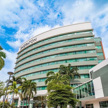 Sheraton Guayaquil Exterior photo