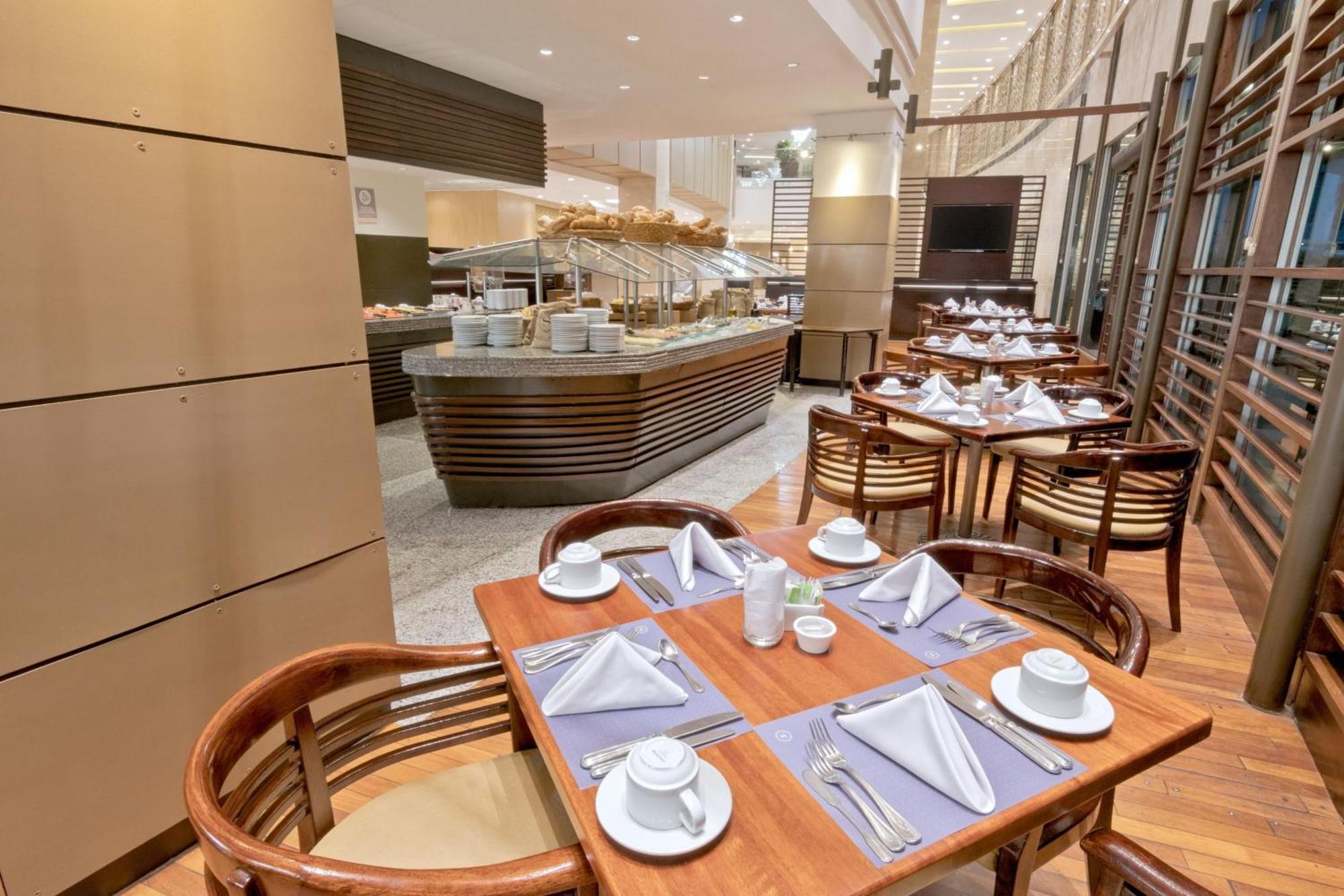 Sheraton Guayaquil Exterior photo