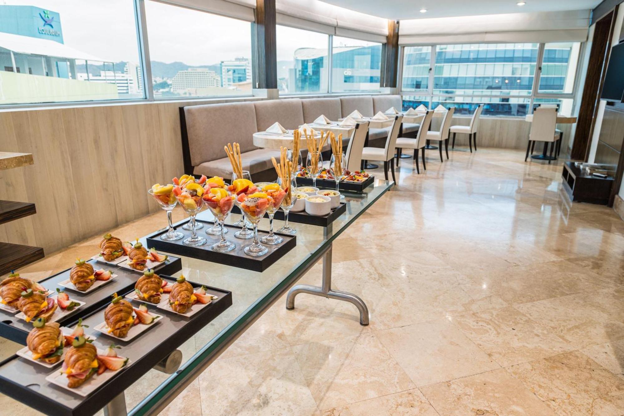 Sheraton Guayaquil Exterior photo